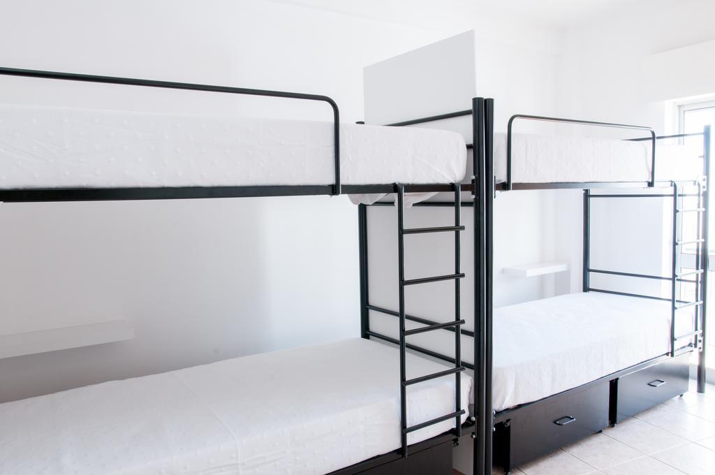 Olhão Stork Hostel חדר תמונה
